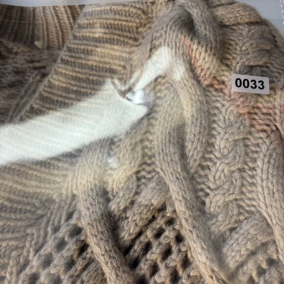 Neiman Marcus Exclusive 100% Cashmere Cable Knit Oversized Sweater Beige - Picture 9 of 9